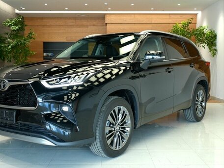 Toyota Highlander IV (XU70)