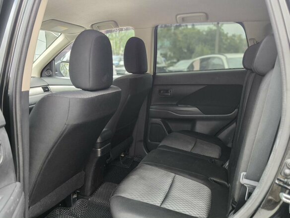 2013 Mitsubishi Outlander III, чёрный - вид 8