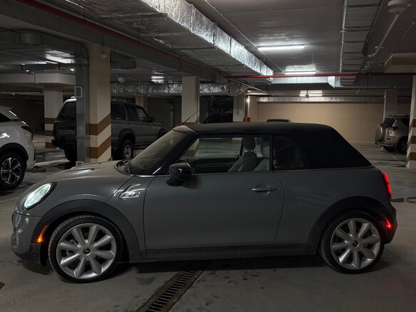 2020 Mini Cabrio Cooper S III Рестайлинг, серый, 3200000 рублей - вид 8