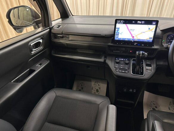 2022 Honda Stepwgn Spada V Рестайлинг, синий, 2999900 рублей - вид 14