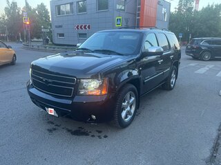 2008 Chevrolet Tahoe III, чёрный, 1950000 рублей, вид 1