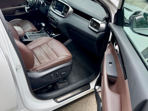 2019 Kia Sorento III Prime Рестайлинг, белый, 3500000 рублей - вид 12