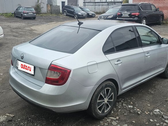 2018 Skoda Rapid I Рестайлинг, серебристый, 530000 рублей - вид 10