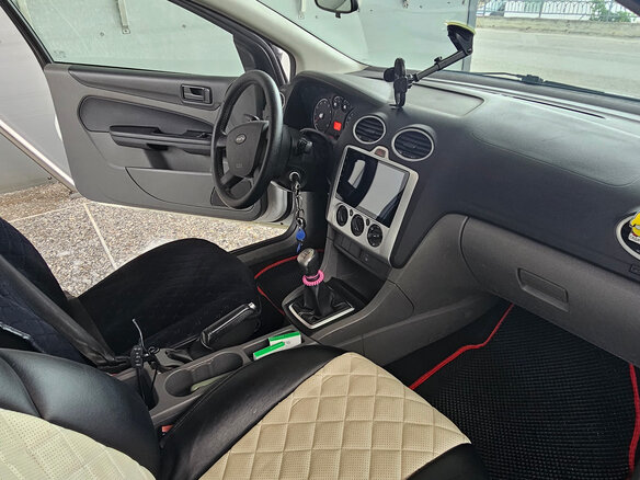 2009 Ford Focus II Рестайлинг, белый, 419000 рублей - вид 7