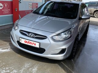 2011 Hyundai Accent IV, серый, 680000 рублей, вид 5