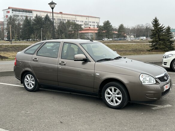 2014 Lada (ВАЗ) Priora I Рестайлинг, коричневый, 810000 рублей - вид 2