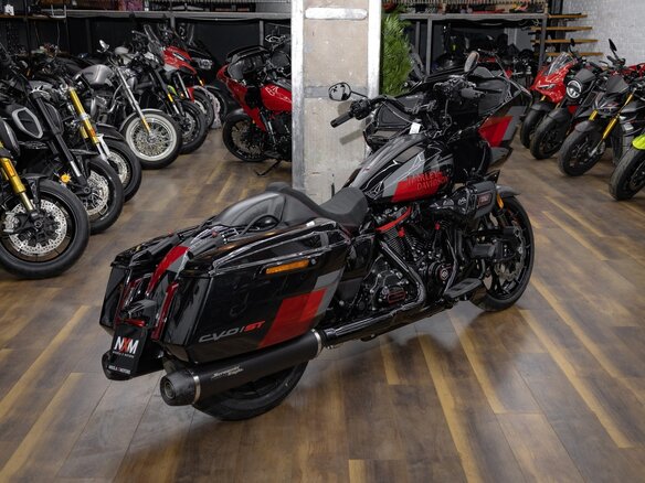 2025 Harley-Davidson CVO Road Glide ST, чёрный, 5990000 рублей - вид 9