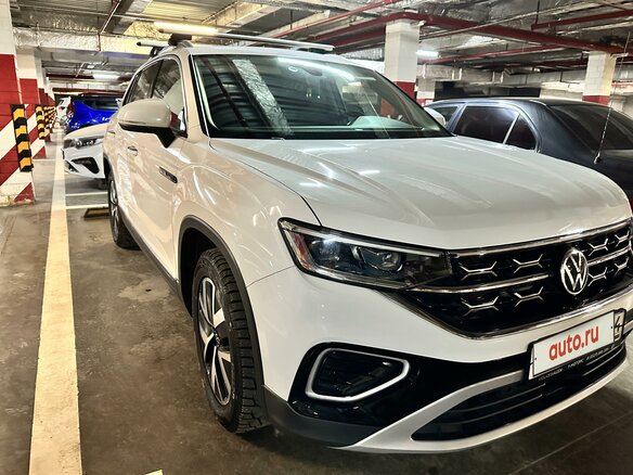 2022 Volkswagen Tayron I Рестайлинг, белый, 3760000 рублей - вид 9