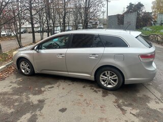 2009 Toyota Avensis III, серебристый, 800000 рублей, вид 3