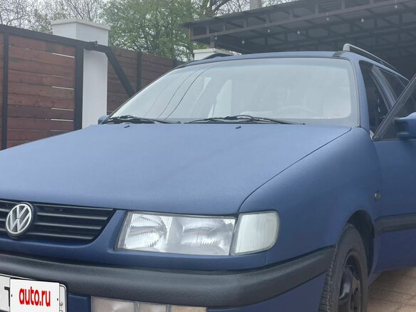 1994 Volkswagen Passat B4, синий, 300000 рублей - вид 1