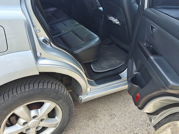 2009 Kia Sorento I Рестайлинг, серебристый, 750000 рублей - вид 8