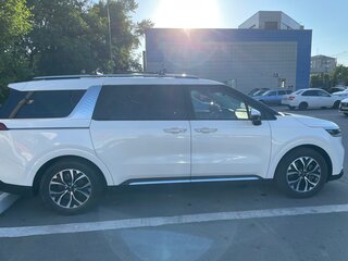 2020 Kia Carnival IV, белый, 3800000 рублей, вид 2