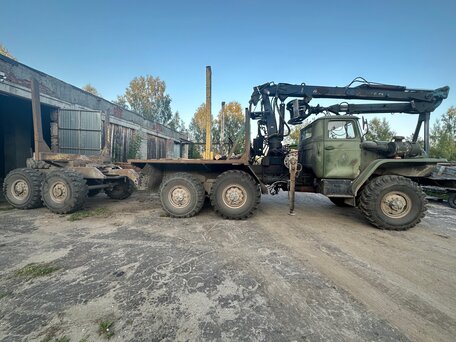 2004 Урал 4320, зелёный, 900000 рублей, вид 5