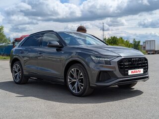 2020 Audi Q8 45 TDI I (4M), серый, 7500000 рублей, вид 3
