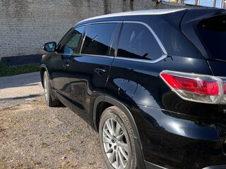 2014 Toyota Highlander III (XU50), чёрный, 3700000 рублей, вид 4