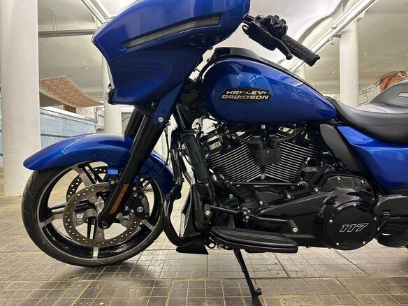 2024 Harley-Davidson Street Glide, синий, 2900000 рублей - вид 5