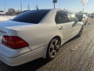 2002 Toyota Celsior III (F30), белый, 1650000 рублей, вид 5