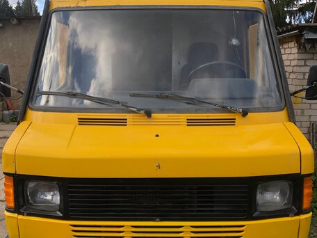 1995 Mercedes-Benz T1, жёлтый, 1000000 рублей, вид 4