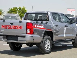 2026 Mitsubishi L200 VI, серебристый, 4127000 рублей, вид 4