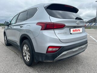 2019 Hyundai Santa Fe IV, серый, 2200000 рублей, вид 5