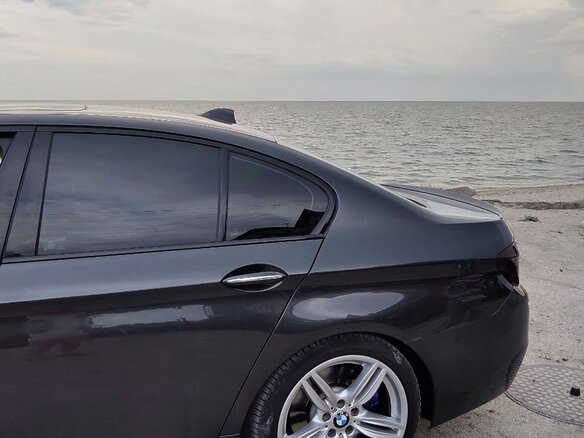 2014 BMW 5 серии 550i VI (F10/F11/F07) Рестайлинг, серый, 2800000 рублей - вид 5