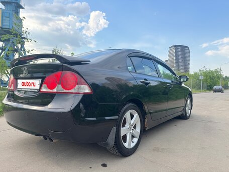 2006 Honda Civic VIII, чёрный, 800000 рублей, вид 3