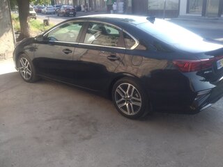 2020 Kia Forte III, чёрный, 2200000 рублей, вид 2