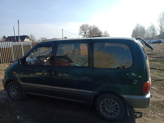 1995 Nissan Serena I (C23), зелёный, 340000 рублей, вид 4