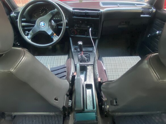 1984 BMW 3 серии 316 II (E30), красный, 500000 рублей - вид 11