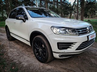 2016 Volkswagen Touareg II Рестайлинг, белый, 3650000 рублей, вид 3