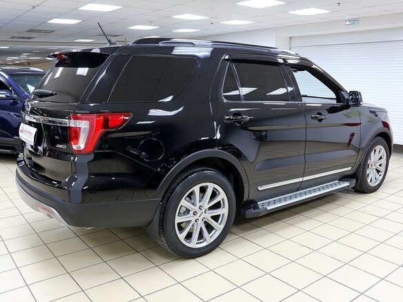 2018 Ford Explorer V Рестайлинг, чёрный - вид 3