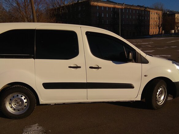 2010 Citroen Berlingo II, белый - вид 8