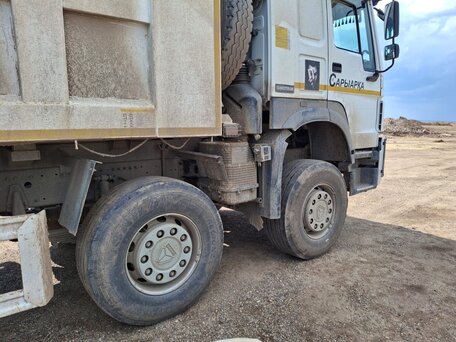 2022 Sinotruk Howo A5, белый, 4300000 рублей, вид 3