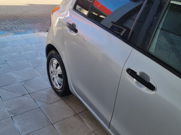 2007 Toyota Yaris II, серебристый, 430000 рублей - вид 5