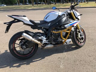 2018 BMW S 1000 R, белый, 1150000 рублей, вид 4