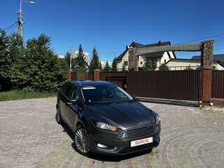 2014 Ford Focus III Рестайлинг, серый, 1590000 рублей, вид 1