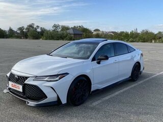 2020 Toyota Avalon V, белый, 3800000 рублей, вид 1