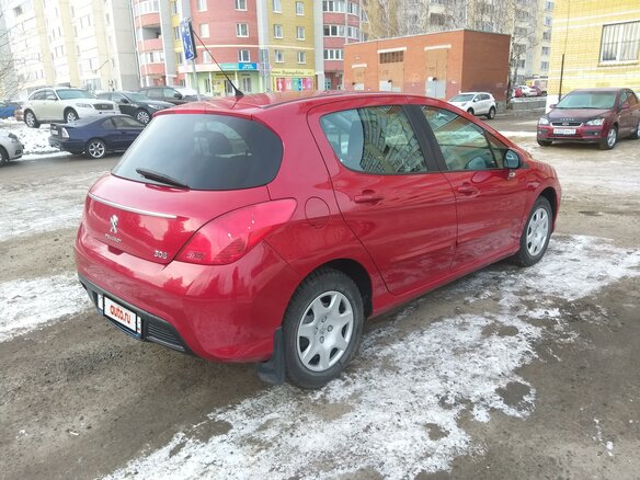2011 Peugeot 308 I Рестайлинг, красный - вид 2