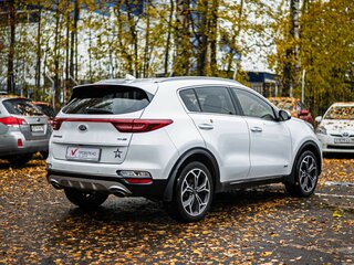 2018 Kia Sportage IV Рестайлинг, белый, 2144000 рублей, вид 2
