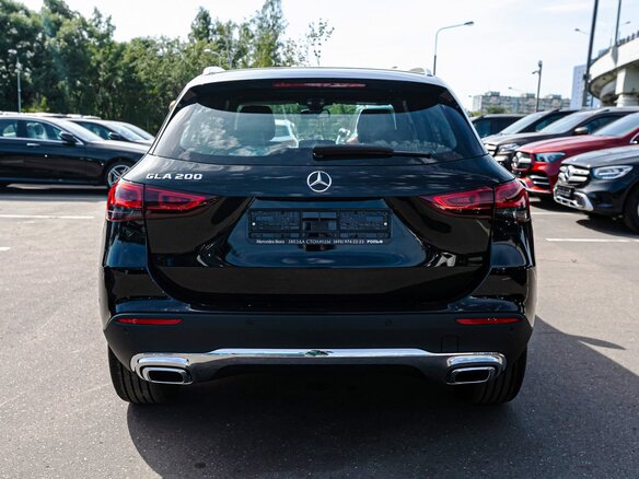 2020 Mercedes-Benz GLA 200 II (H247), чёрный - вид 5