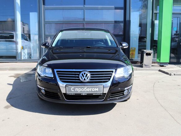 2010 Volkswagen Passat B6, чёрный - вид 1