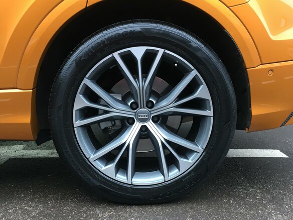 2018 Audi Q8 55 TFSI I (4M), оранжевый - вид 18