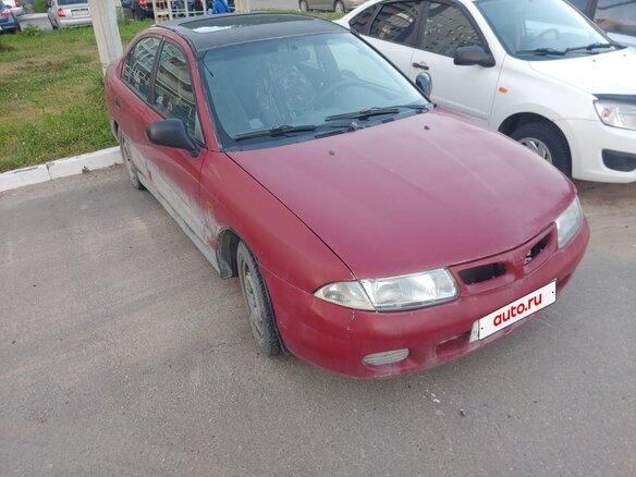 1997 Mitsubishi Carisma I, красный, 89000 рублей - вид 2