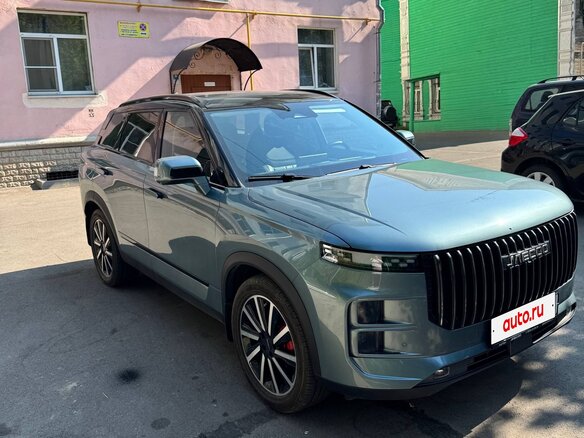 2024 Jaecoo J7 I, серый, 2500000 рублей - вид 1