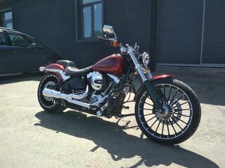 2017 Harley-Davidson Breakout, красный, 1800000 рублей, вид 3