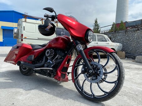 2019 Harley-Davidson Street Glide, красный, 3199000 рублей, вид 4