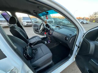 2006 Chevrolet Aveo I, белый, 420000 рублей, вид 4