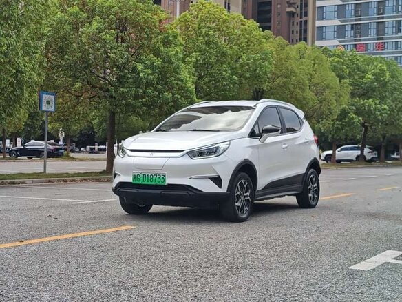 2023 BYD Yuan Pro (50 kWh) I Рестайлинг 2 (Pro), белый, 1355000 рублей