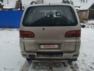 1998 Mitsubishi Space Gear I Рестайлинг, серебристый, 1100000 рублей, вид 4