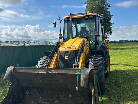 2011 JCB 3CX, 6800000 рублей, вид 1